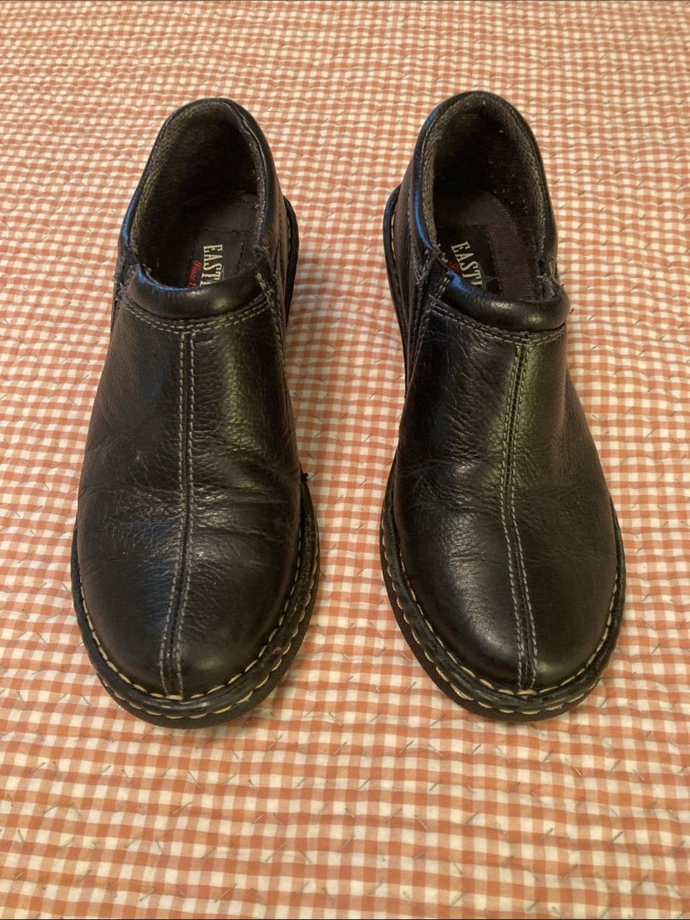 Eastland women’s Black Leather Slip-On Casual Loafers